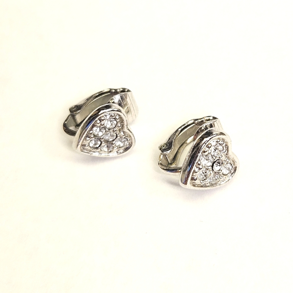 Avon Rhinestone Heart Clip On Earrings
